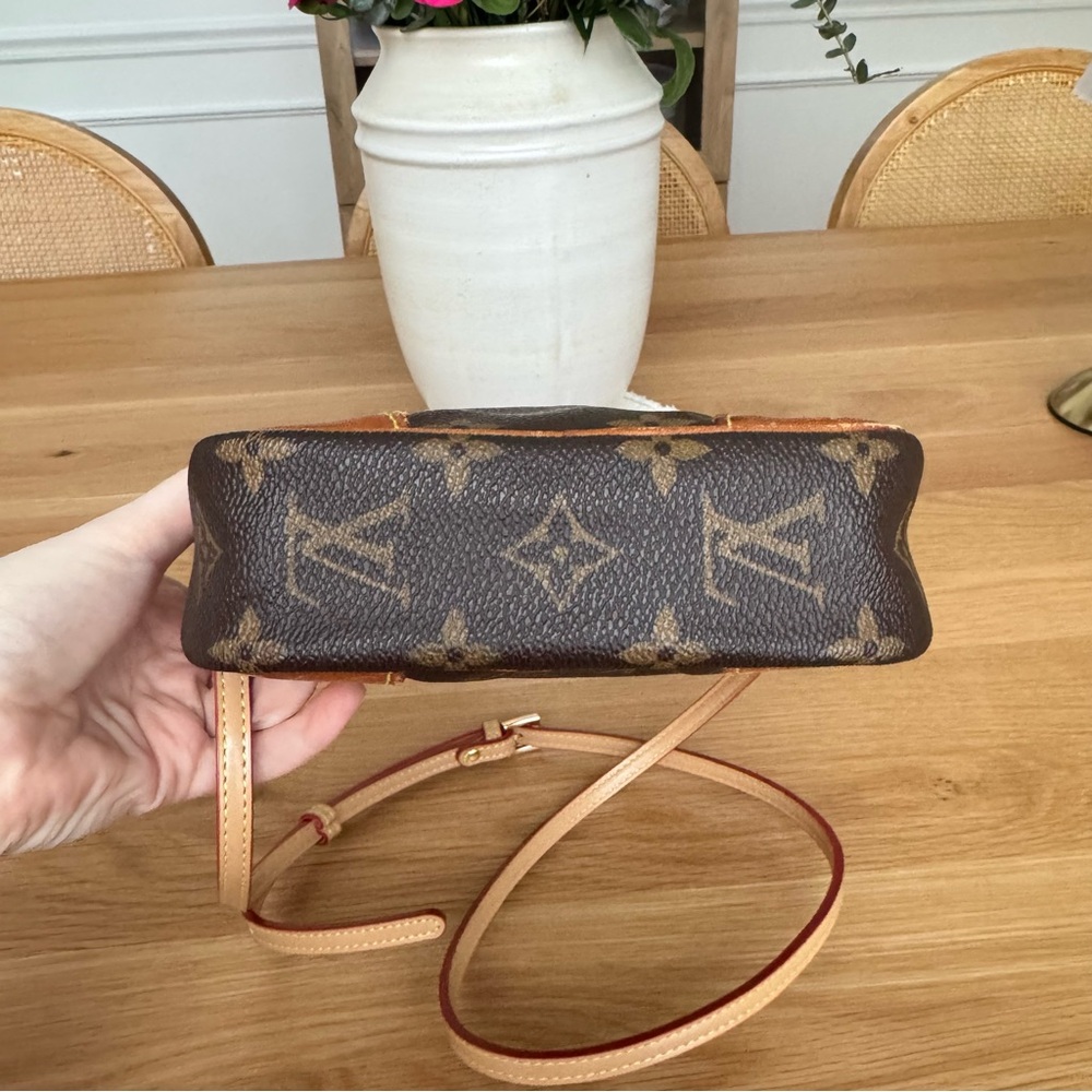 âś…AUTHENTICâś…LOUIS VUITTON DANUBE BAG - Picture 8 of 13